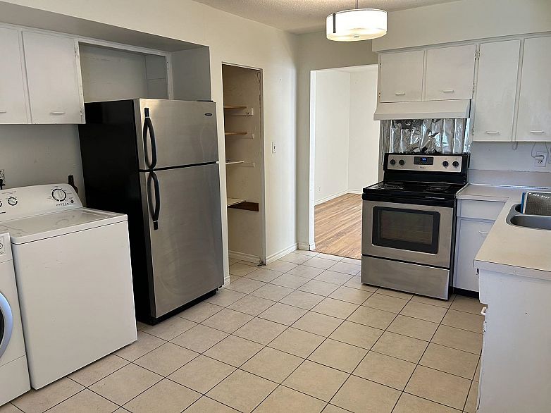 8427- 8431 Shaughnessy Street