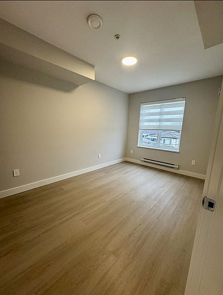 302 3050 Kingsway Road