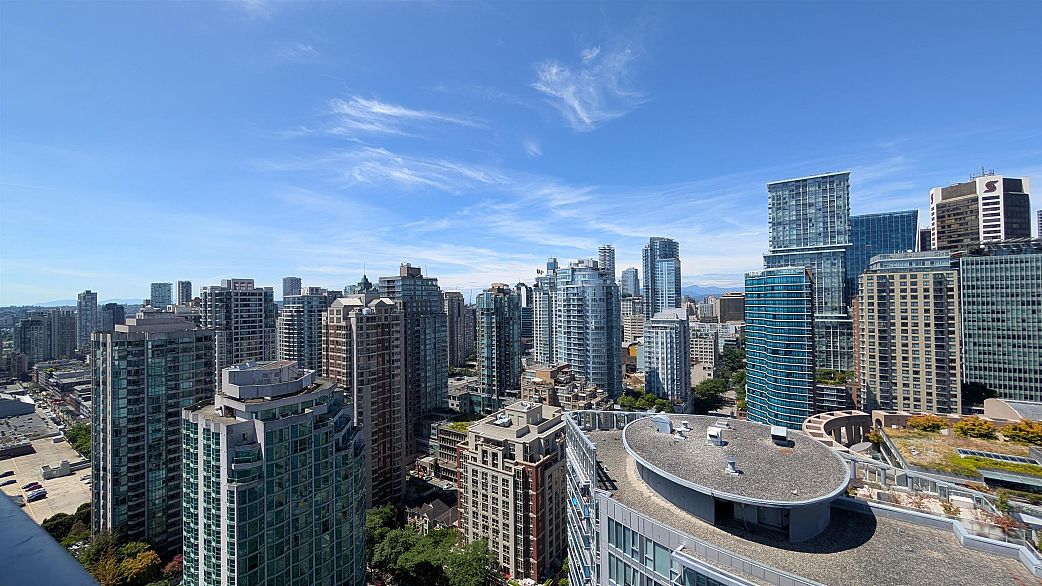 3301 233 Robson Street