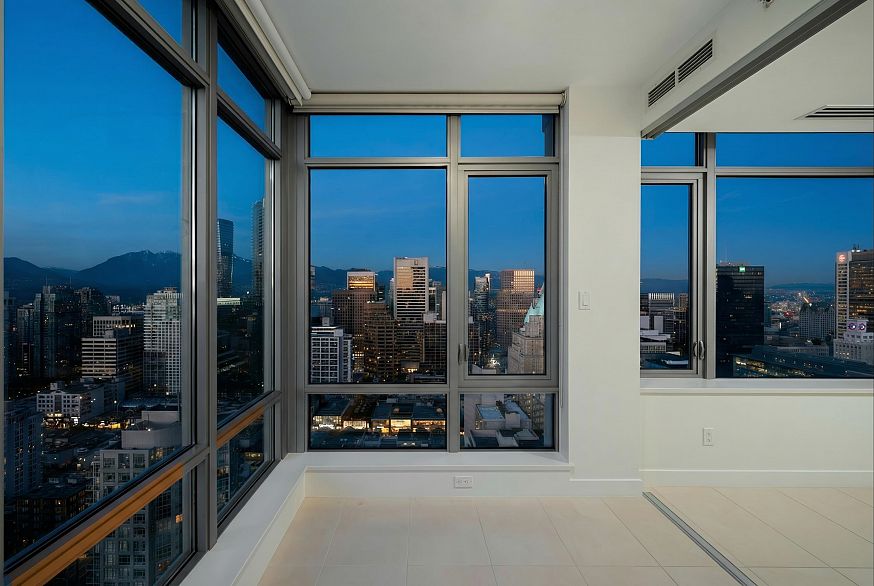 3406 1028 Barclay Street