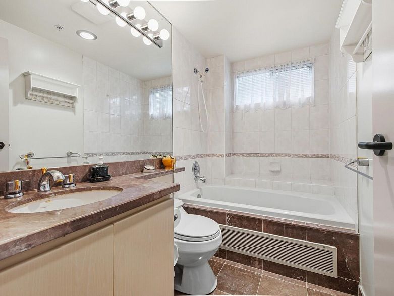 101 2108 W 38th Avenue