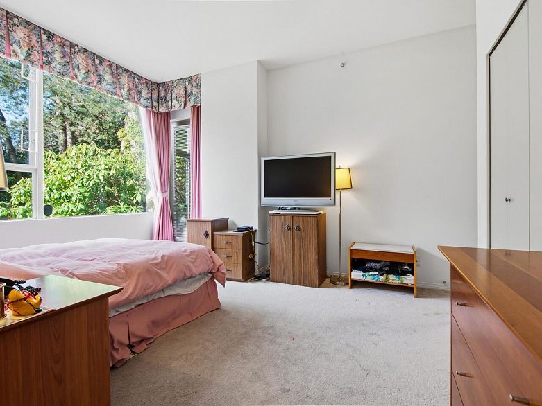 101 2108 W 38th Avenue