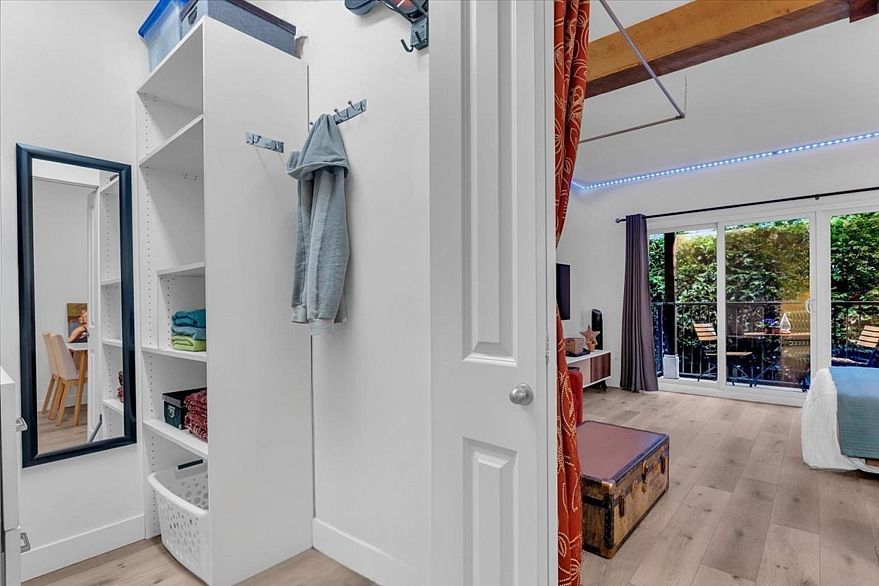 207 1655 Nelson Street