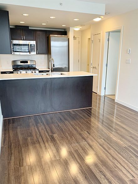 211 4818 Eldorado Mews