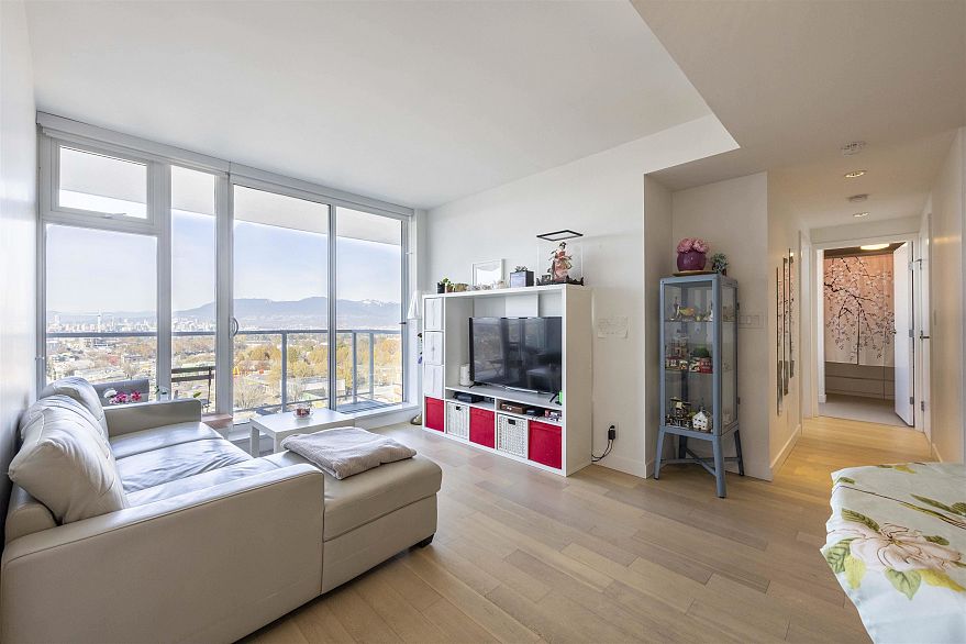 1505 4638 Gladstone Street