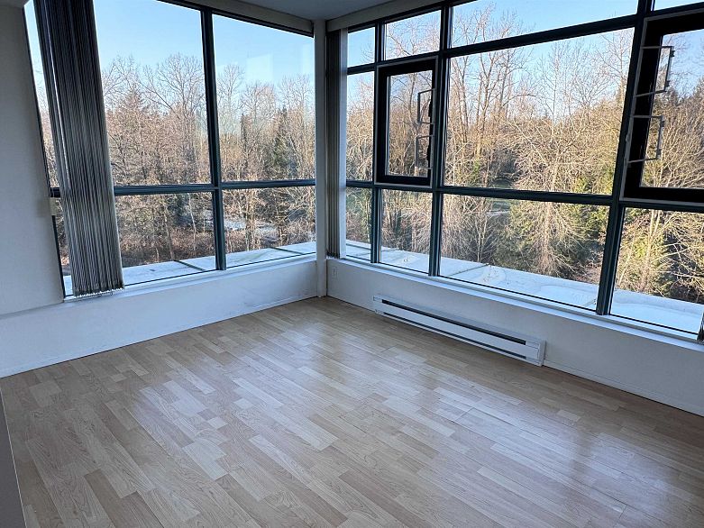 1001 2733 Chandlery Place