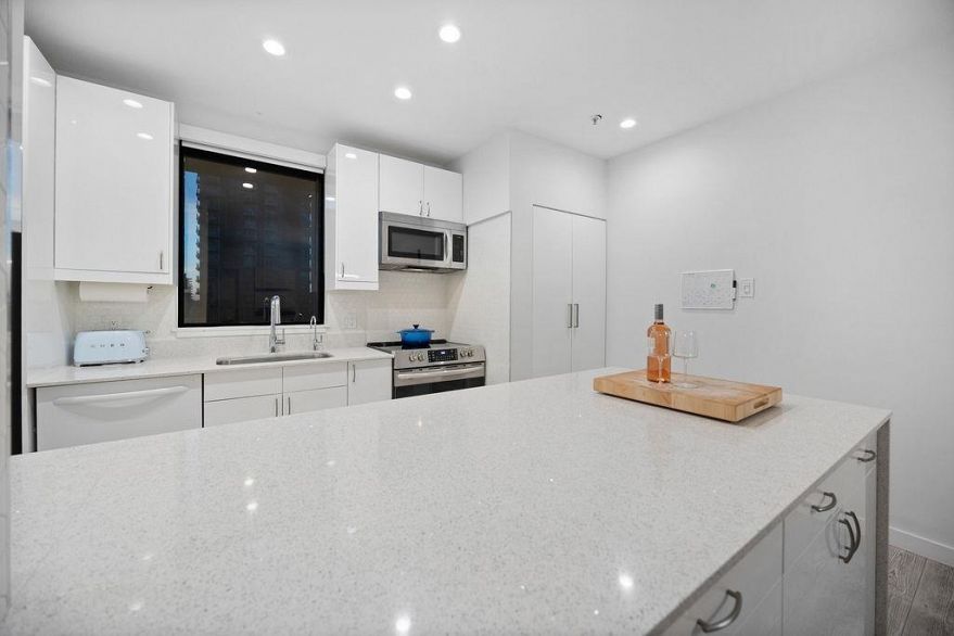 1007 1177 Hornby Street