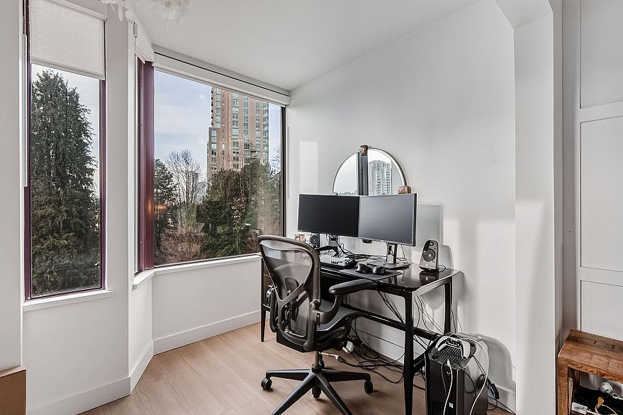 402 1003 Pacific Street