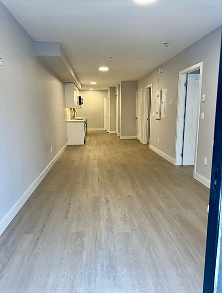 302 3050 Kingsway Road