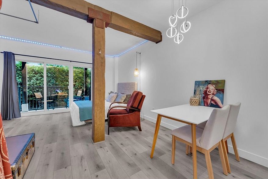 207 1655 Nelson Street