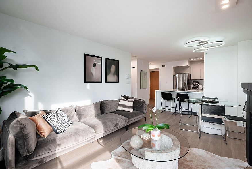 402 1003 Pacific Street