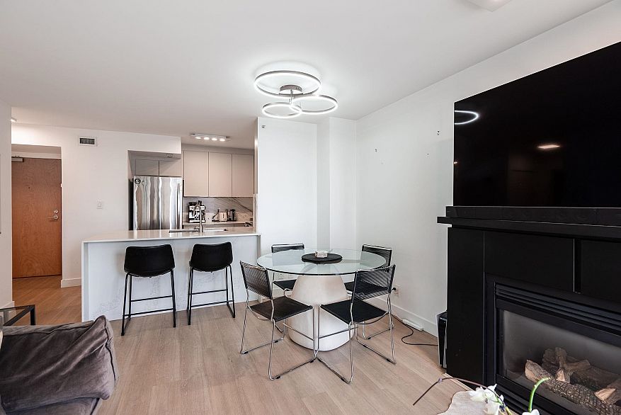 402 1003 Pacific Street