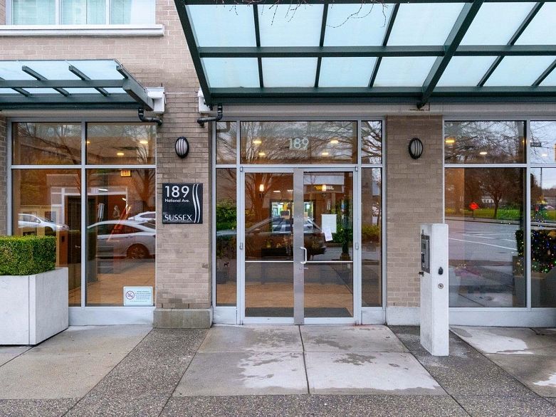 706 189 National Avenue