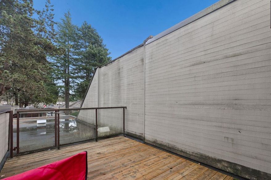 6626 Turnberry Crescent