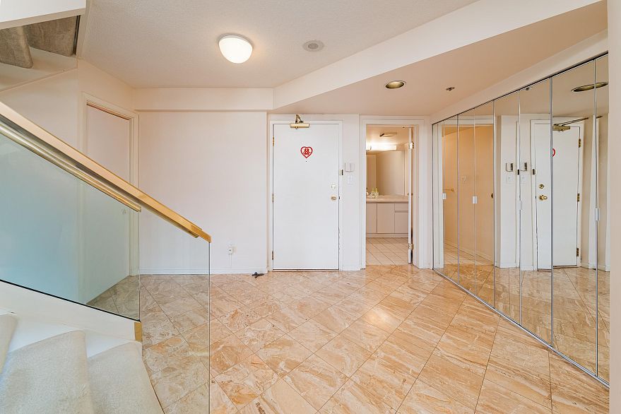 804 518 W 14th Avenue