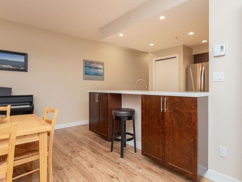 706 189 National Avenue