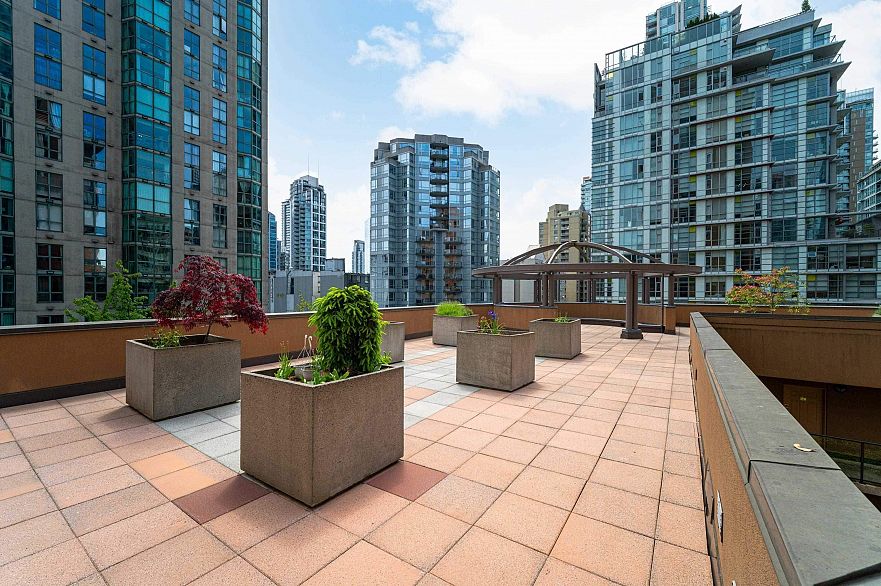 2602 1189 Howe Street