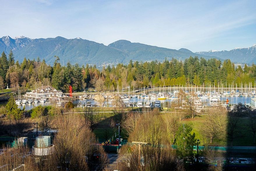 802 1888 Alberni Street