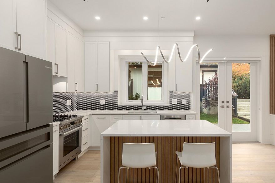 3075 Courtenay Street