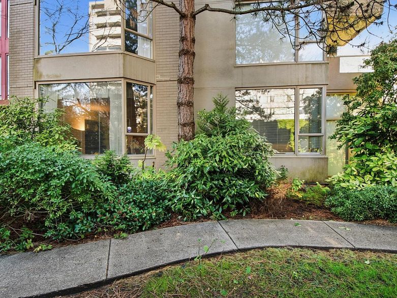 101 2108 W 38th Avenue