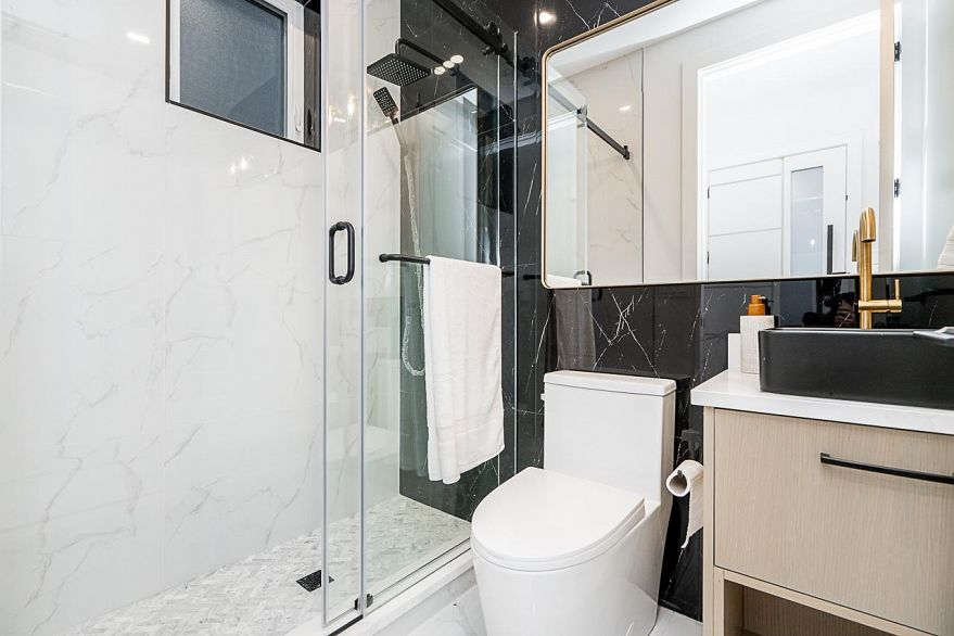 1 2753 Nanaimo Street