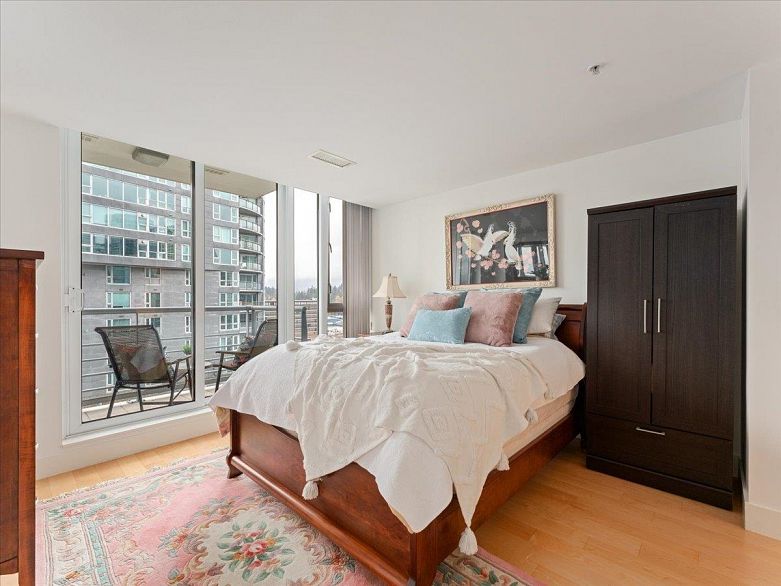 1008 590 Nicola Street