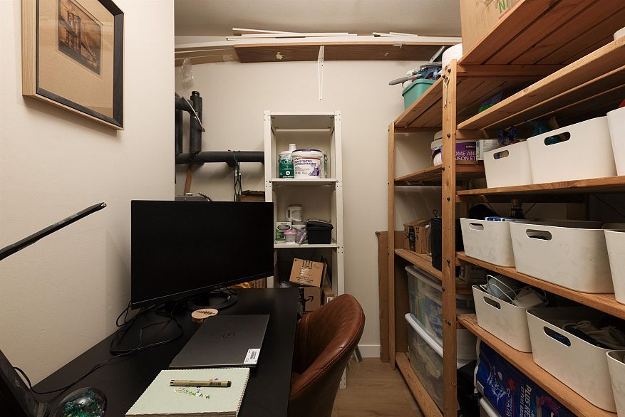 101 2133 Dundas Street