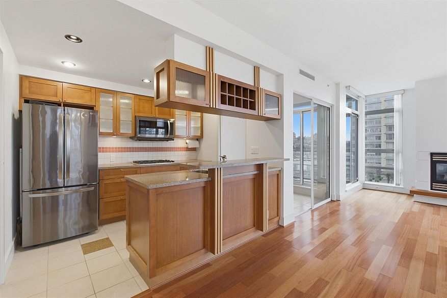 706 1483 Homer Street