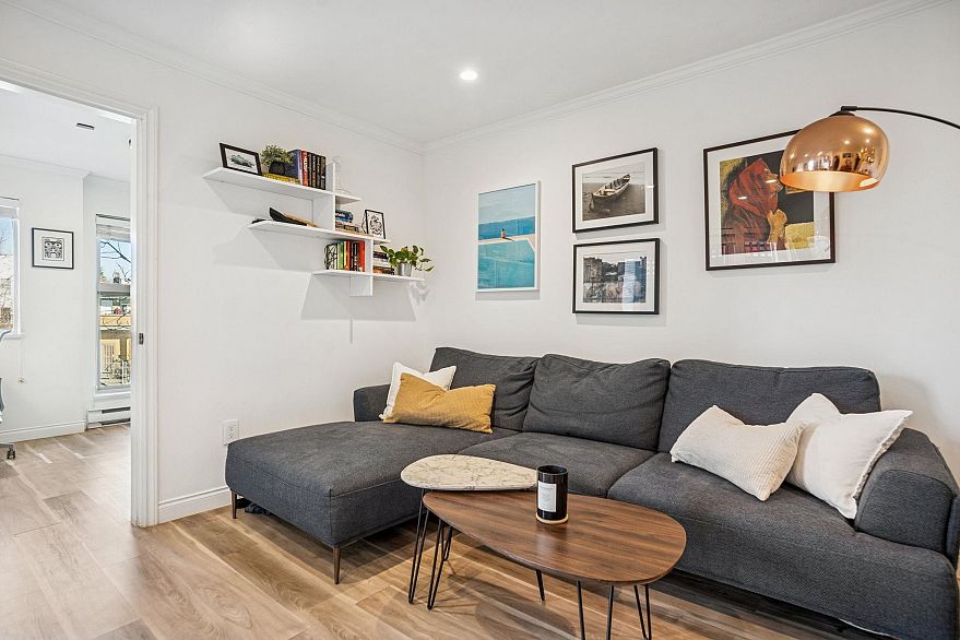 305 688 E 16th Avenue