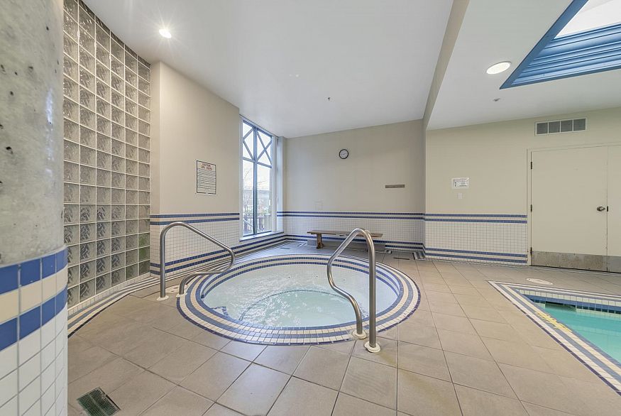 1904 1188 Quebec Street