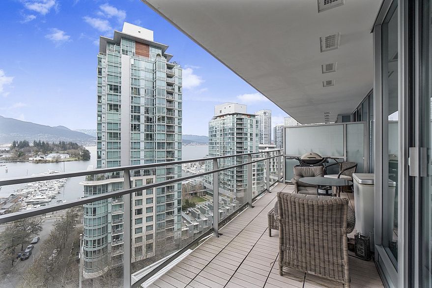 1201 1499 W Pender Street