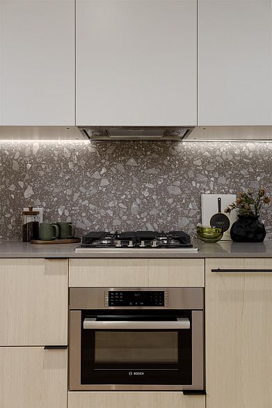 406 2471 Saint George Street