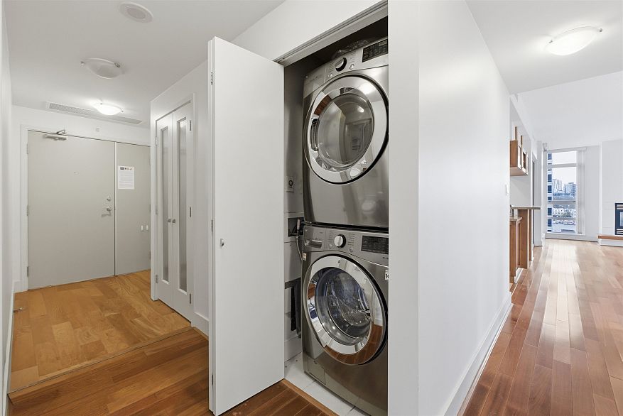 706 1483 Homer Street