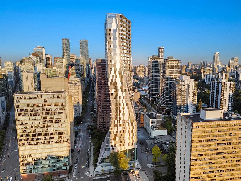 501 1568 Alberni Street