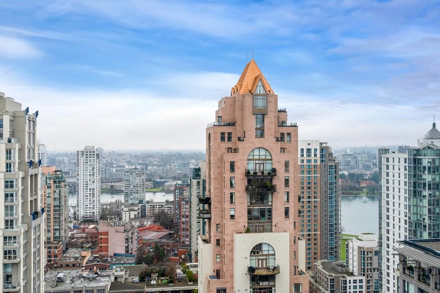 1907 1238 Seymour Street