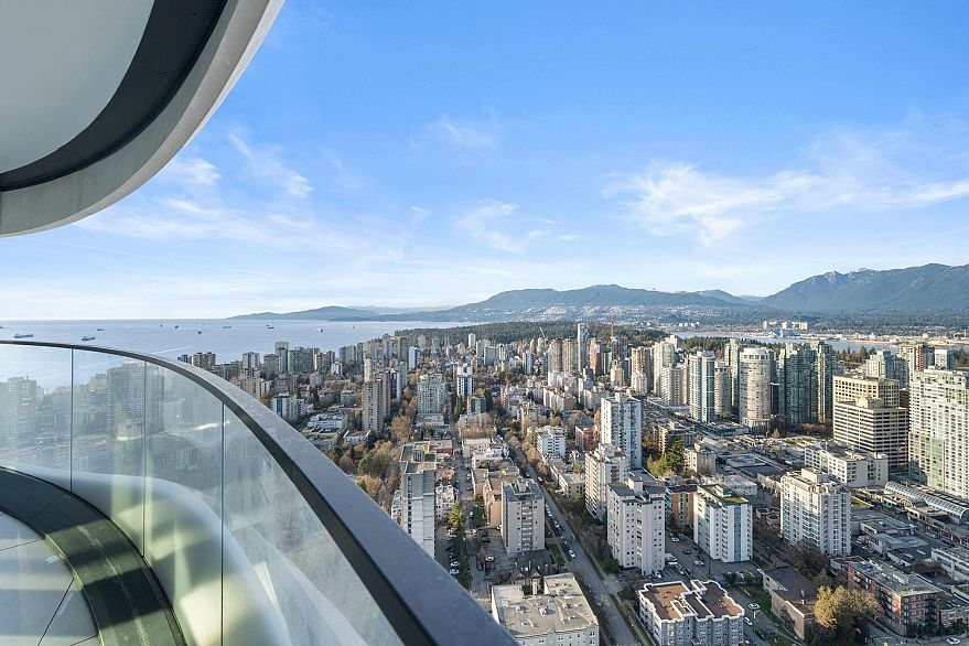 4503 1033 Nelson Street