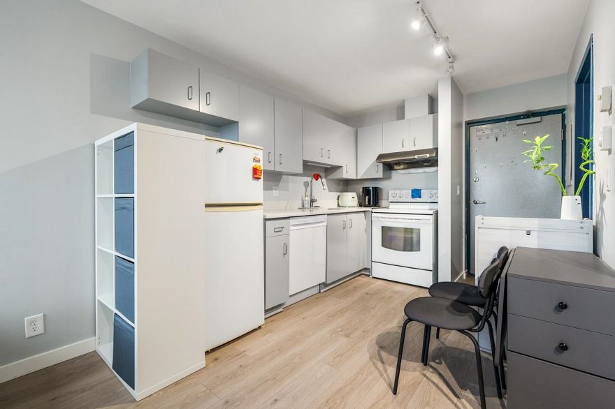 1907 1238 Seymour Street