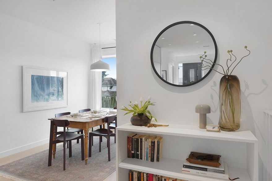 48 W King Edward Avenue