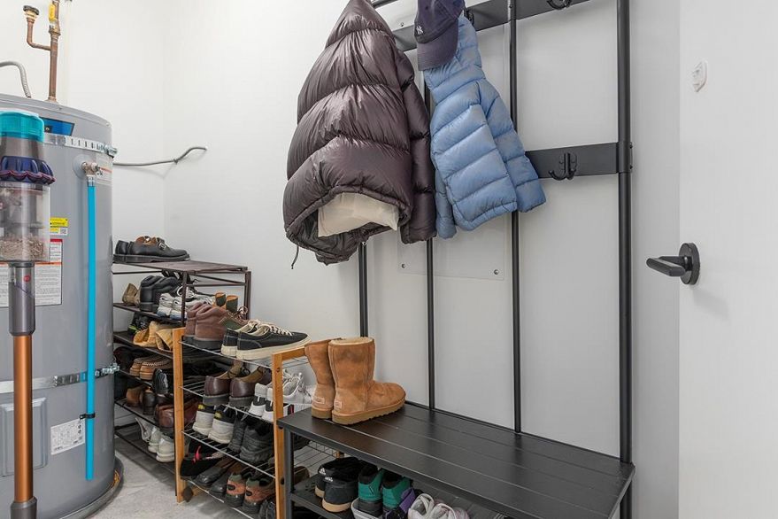 48 W King Edward Avenue