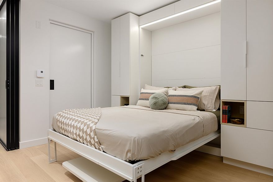 406 2471 Saint George Street