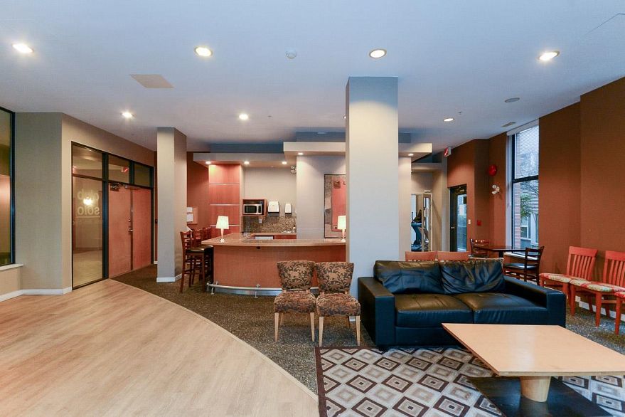 104 2688 Vine Street