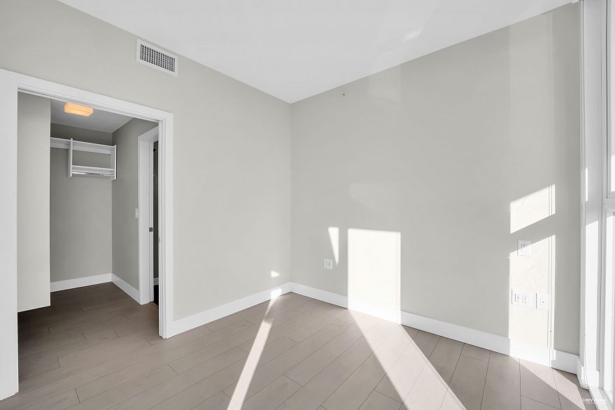 2306 3538 Sawmill Crescent