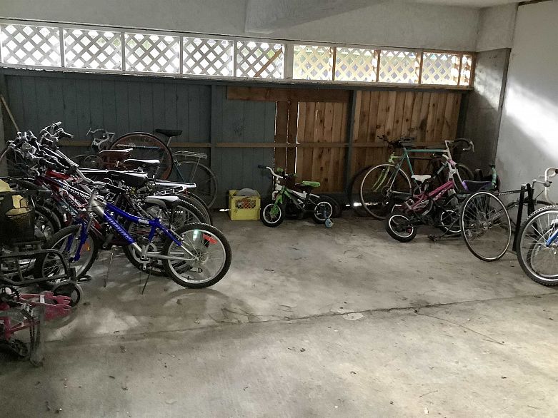 301 16 Lakewood Drive