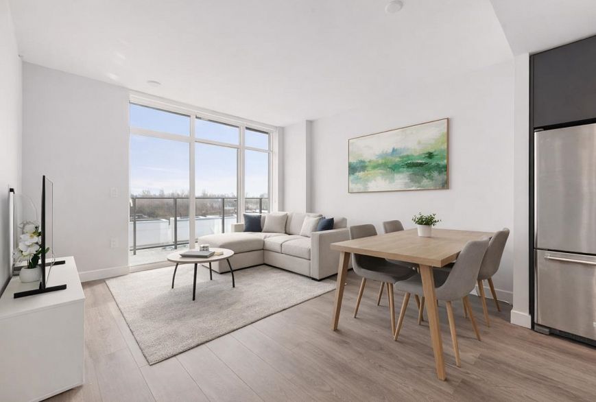 506 3430 E Kent Avenue South