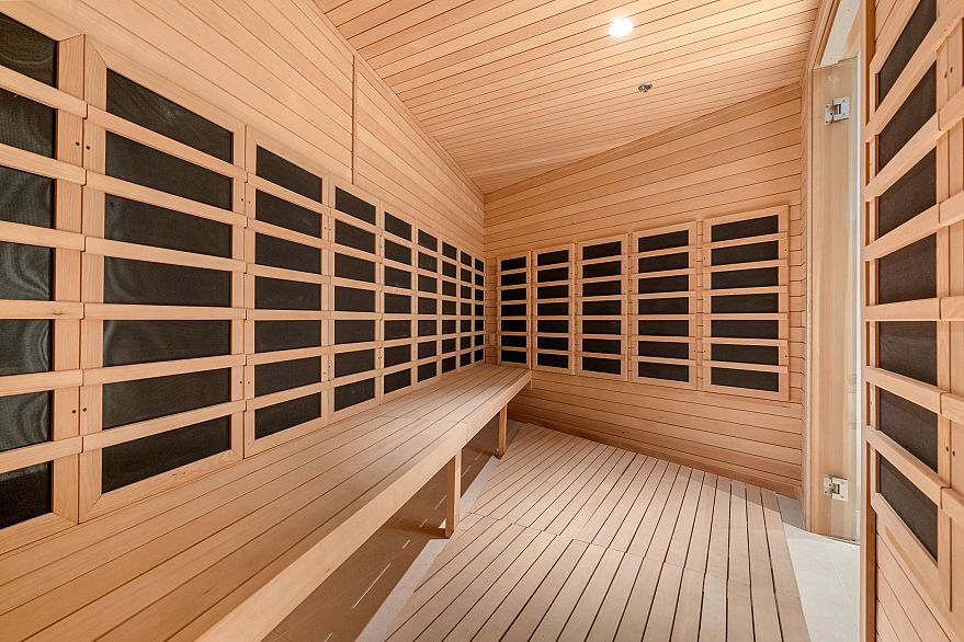 501 1568 Alberni Street