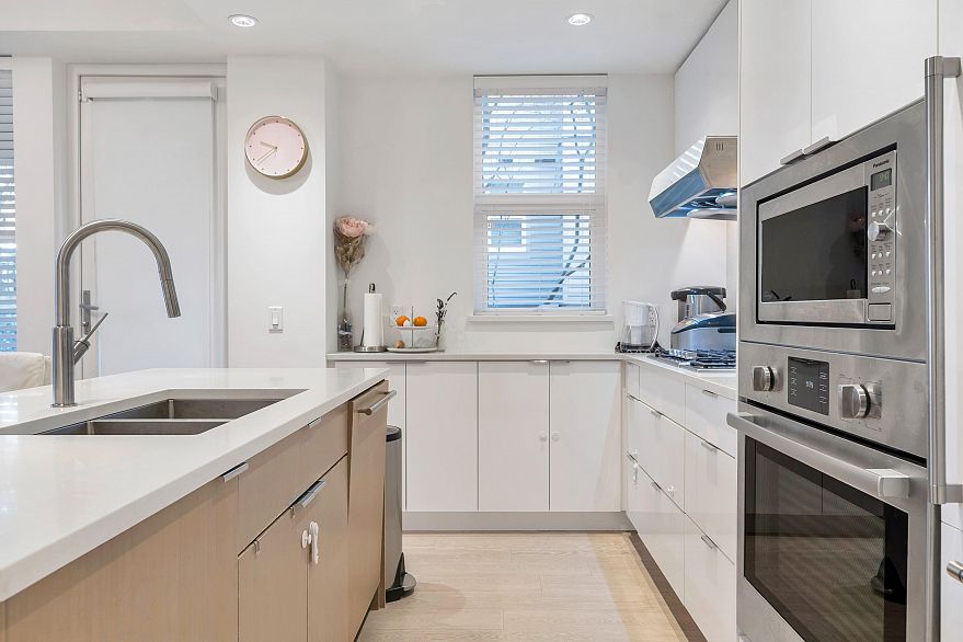 107 7988 Yukon Street