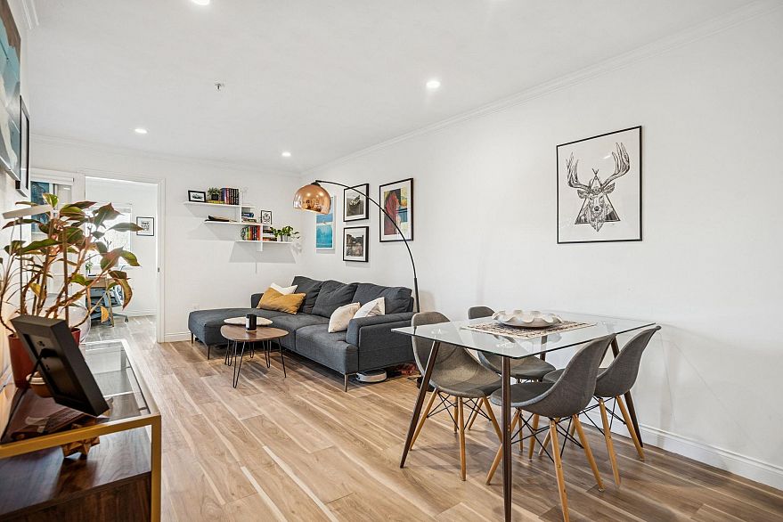 305 688 E 16th Avenue