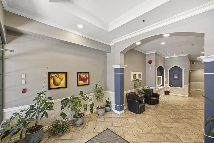 312 5723 Collingwood Street