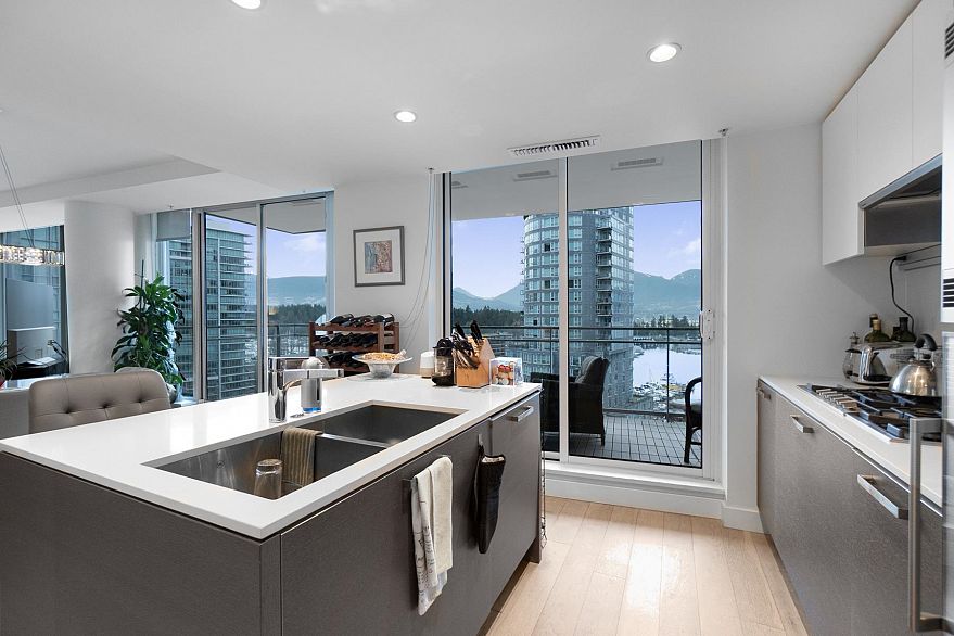 1201 1499 W Pender Street