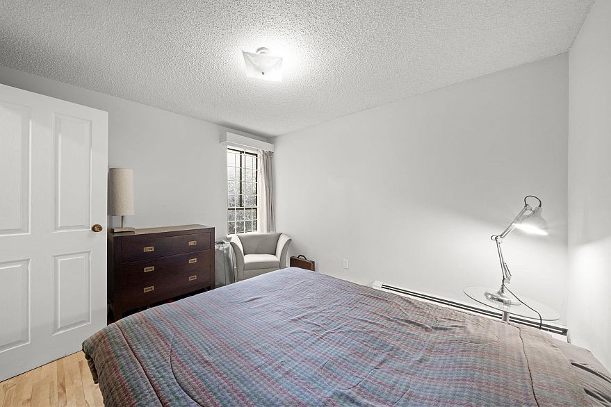 104 1549 Kitchener Street